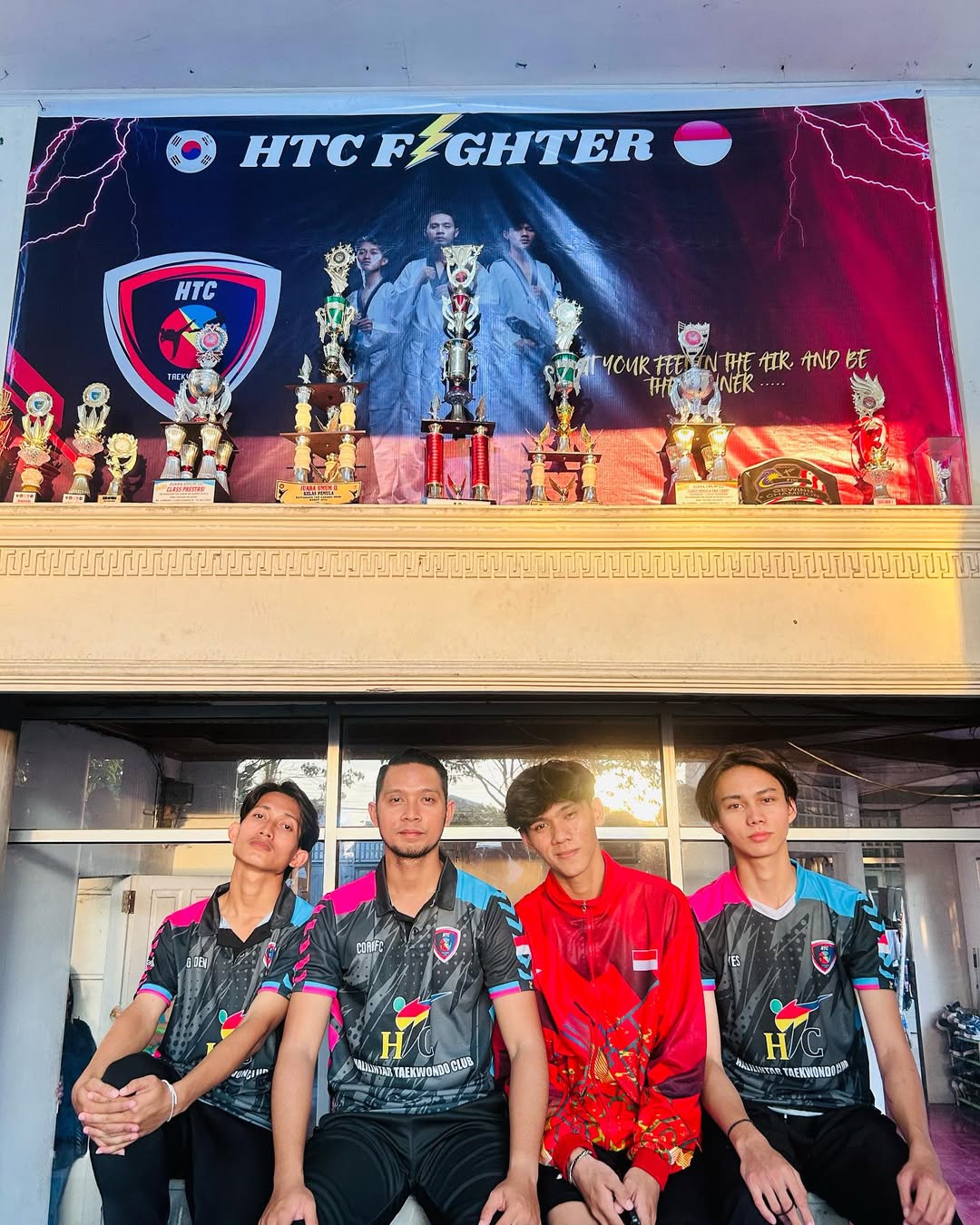 Kenalin Nihh Coach Gantengnya HTC FIGHTER Punyaa‼️🤩😎