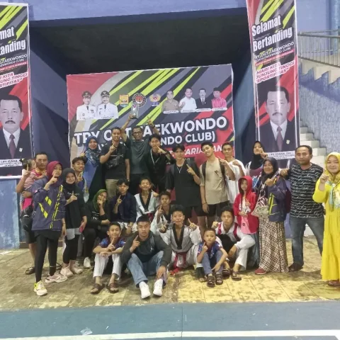Gambar Juara Umum  1 Class Prestasi 🏆✊