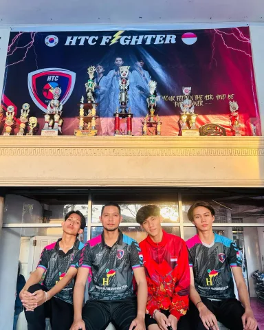 Kenalin Nihh Coach Gantengnya HTC FIGHTER Punyaa‼️🤩😎